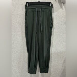 Lululemon Ready To Rulu High Rise Cropped Joggers Women Size 2 Smoked Spruce